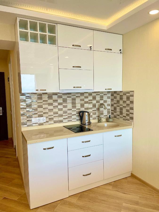 Sea View Apartments Orbi Beach Tower バトゥーミ エクステリア 写真