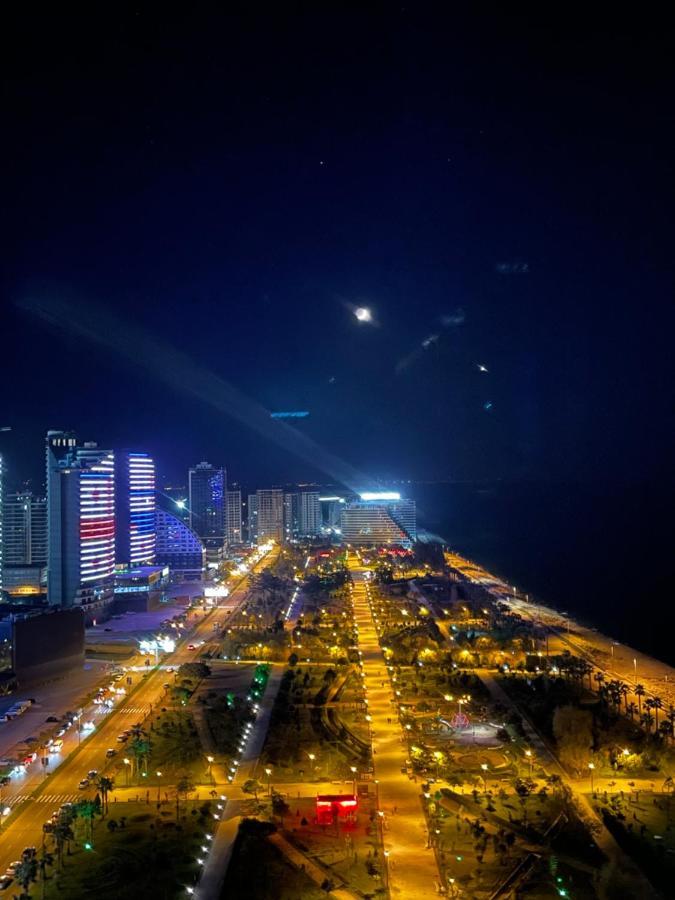 Sea View Apartments Orbi Beach Tower バトゥーミ エクステリア 写真