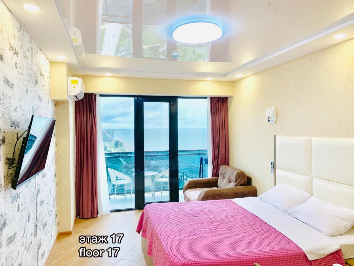 Sea View Apartments Orbi Beach Tower バトゥーミ エクステリア 写真