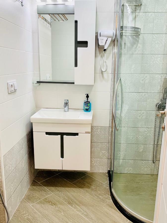 Sea View Apartments Orbi Beach Tower バトゥーミ エクステリア 写真